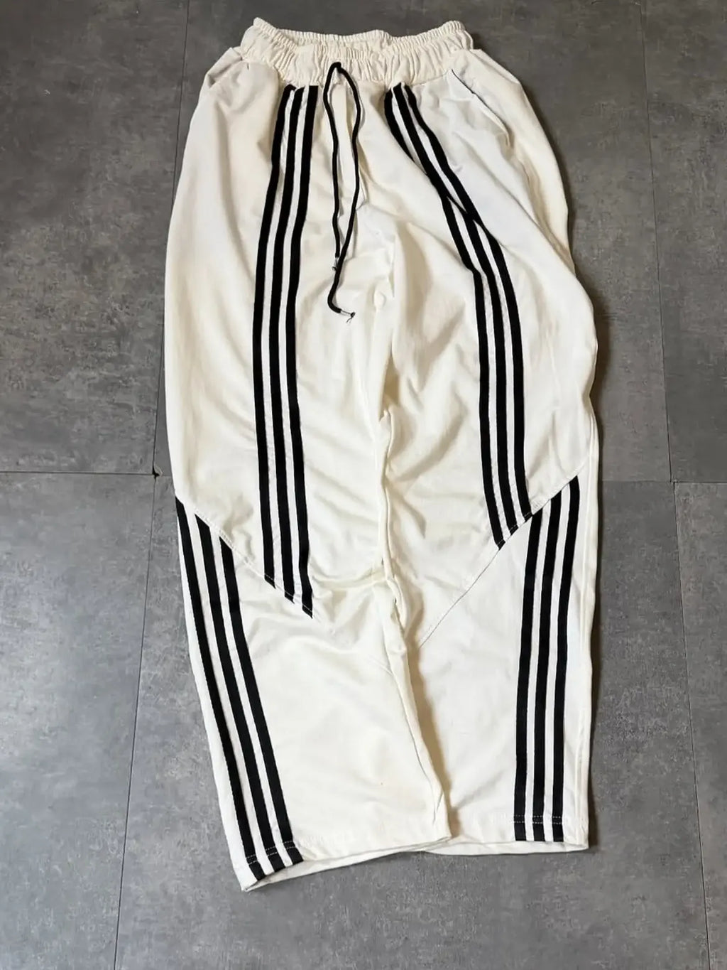 Three Stripe Wide-Leg Track Pants – Off White,Sky Blue,Black