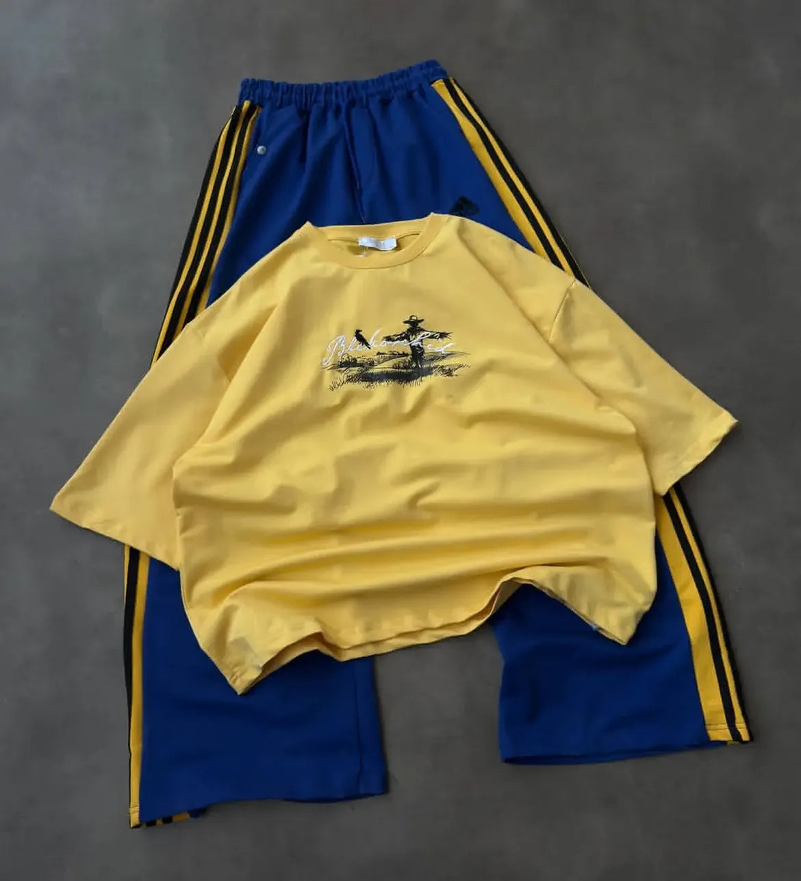 Vintage Graphic Oversized T-Shirt & Wide-Leg Track Pants Set – Yellow & Blue