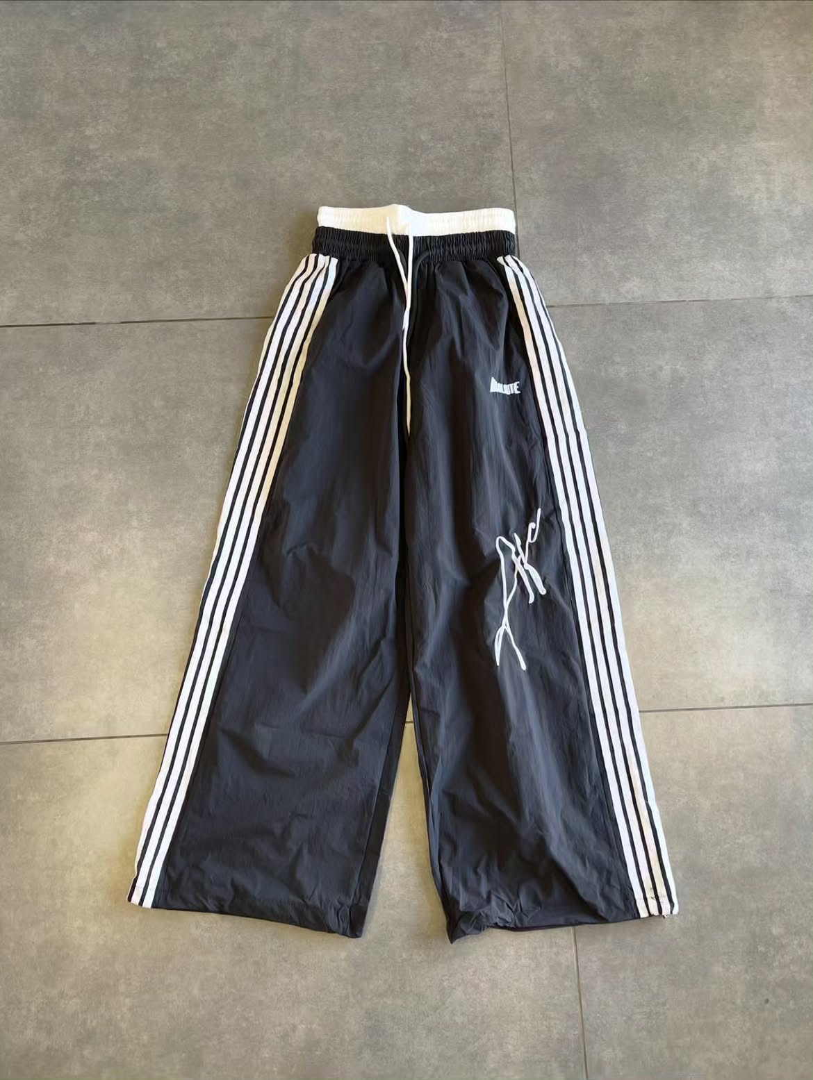 Contrast Side Stripe Drawstring Track Pants