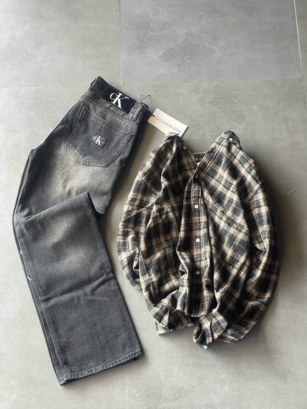 Vintage Washed Wide-Leg Jeans & Plaid Shirt Combo Product Type: